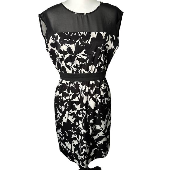 New York and Company Stretch Size Medium Dress Black and White POCKETS - Picture 1 of 2